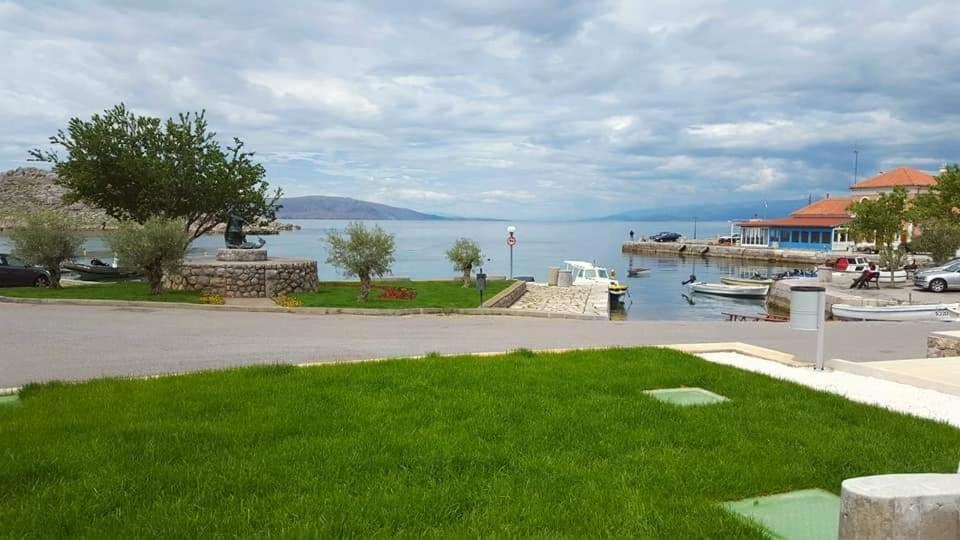 Guest House Perla Свети Юрай Екстериор снимка
